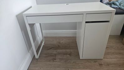 IKEA Micke desk