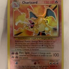 Pokemon Charizard 4/102 Holo