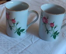 2 Swedish  Christineholm porcelaine coffee mugs (Swedish trademark)
