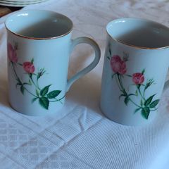 2 Swedish  Christineholm porcelaine coffee mugs (Swedish trademark)