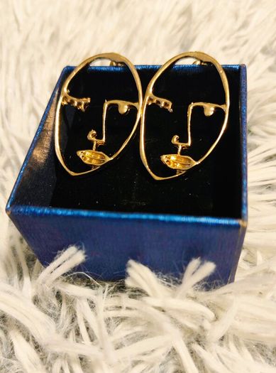 Golden Artistic Face-Shaped Earrings Minimalist Statement Jewelry