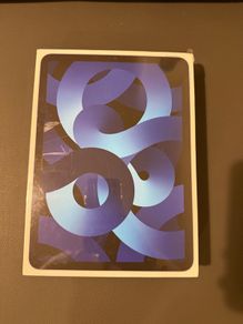 iPad Air (5th Generation)WiFi 64GB Brand New Sealed 1 year Apple Warranty RECEIPT