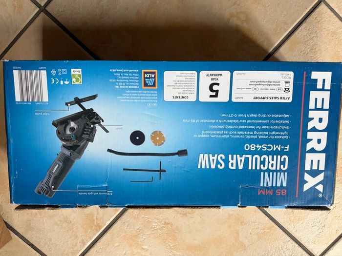 Mini circular saw