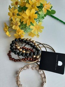 braclets 9 new Doherty Perkins with tag
