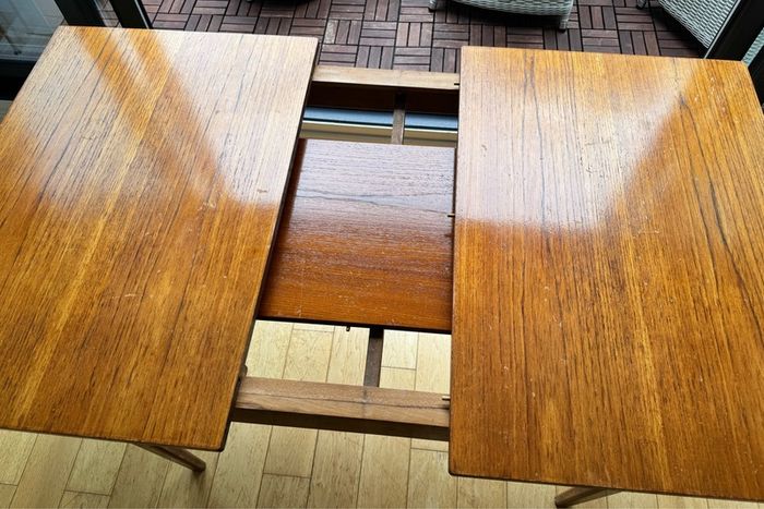Mid-Century Extendable Table
