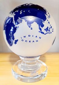 Beautiful crystal globe original Bohemian crystal 21cm tall boxed