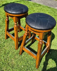 Pair of Immaculate Commercial-Grade Beechwood Bar Stools