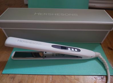 Professional Titanium Ionic Plate Professional Hair Straightener by Hersheson