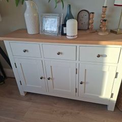 Meubles 3 door sideboard 6 months old