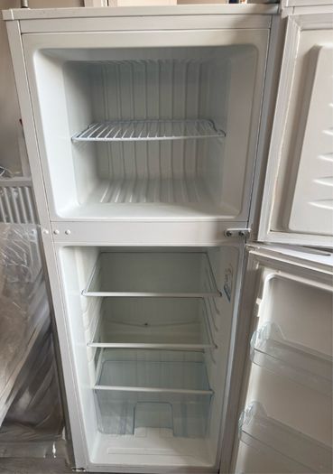 Amica fridge and freezer in perfect working order.