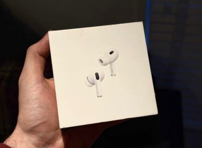 NEW AirPods Pro 2nd Gen (USB-C).