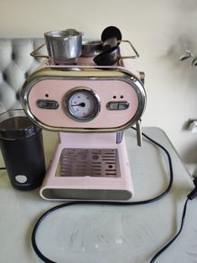 Pink coffee machine & coffee bean grinder