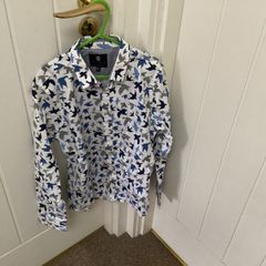 Boys print shirt age 9/10