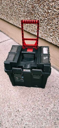 Rolling Toolbox.