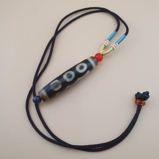 Vintage 5 Eyes Agate Bead Amulet pendant Necklace