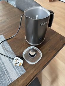 Delonghi Milk frother