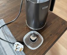 Delonghi Milk frother
