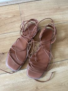 Immaculate Gladiator sandals