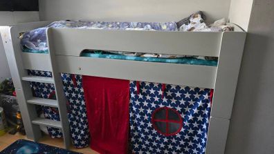 Kids bed