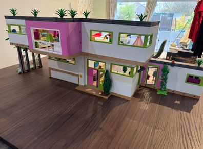 Large playmobil house and accessories