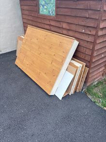 scrap timber/fire wood