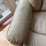 Cream leather sofa with 2 armchairs Image 8