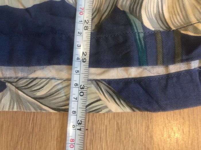Tommy Bahama 100% Silk Tropical Shirt | Size XL | Blue Leaf Print