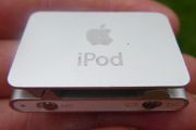 Apple iPod Shuffle 2nd Generation 1GB - Silver