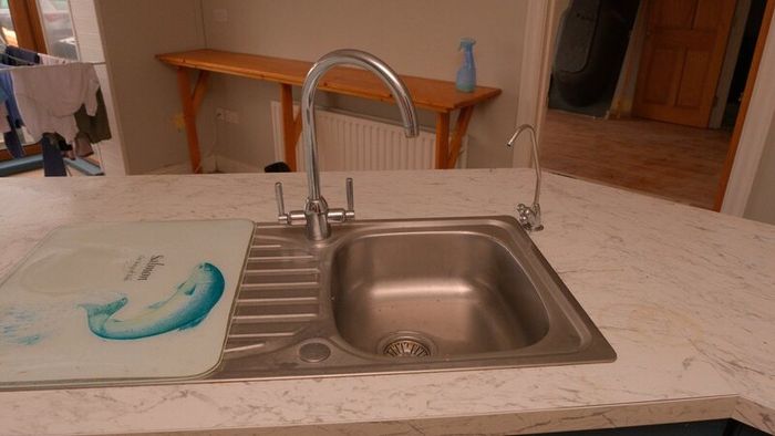 Kitchen cabinets & appliances