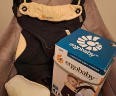 Ergo baby 360 sling/baby carrier