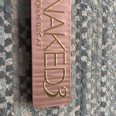 Urban Decay Naked3 Eyeshadow Palette