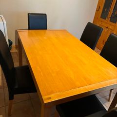table and chairs