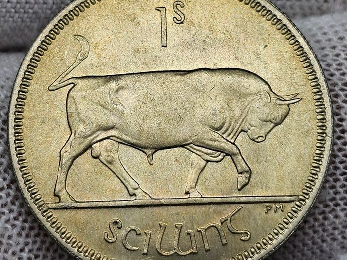 Ireland 1963 1 Shilling Beautiful Uncirculated Nicely Toned