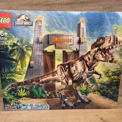 Lego Jurassic Park T-Rex Rampage - 75936