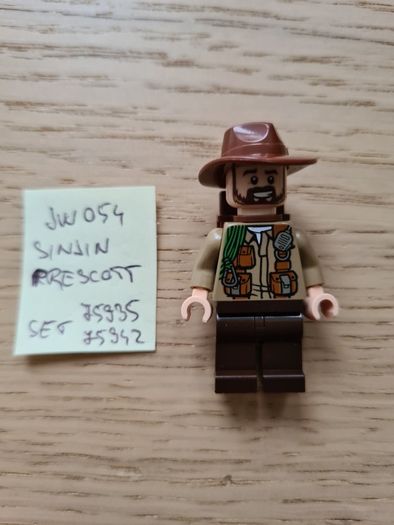 lego jw054 sinjin prescott, set jurassic world 75935, 75942