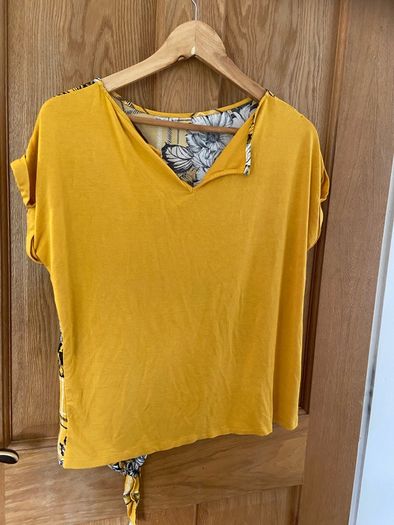 Floral top size xl