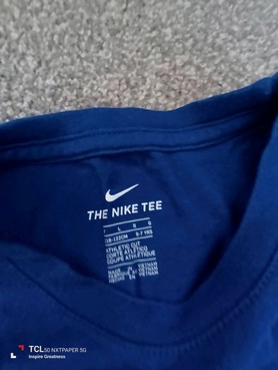boy's NIKE t-shirt . Age 6/7
