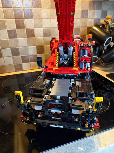 Lego Rough Terrain Crane