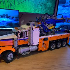 Lego technics 42128 Heavy Duty Tow Truck