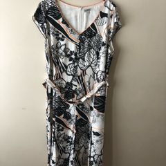 Dress (size 20)