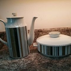 Queensberry Midwinter Coffee/Tea Pot