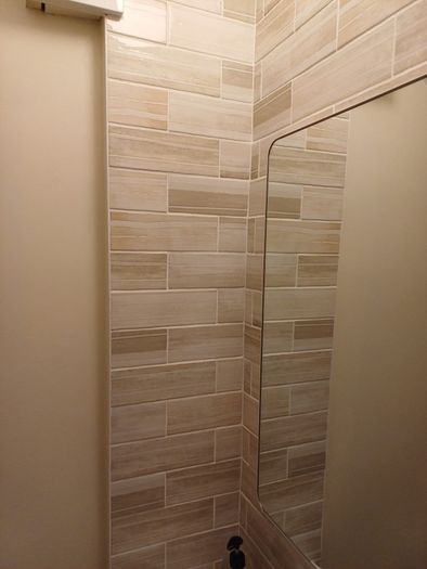 Mayolica tiles for bathroom