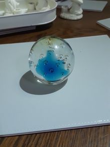 Glass paperweight