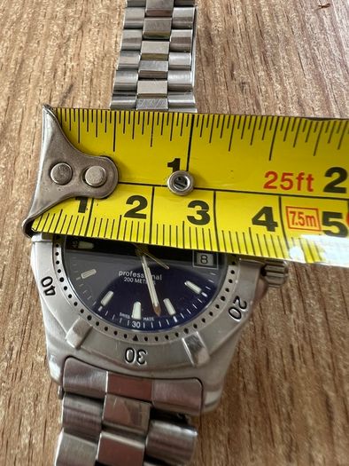 TAG Heuer Professional 2000