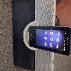 6 sony walkman players and speaker amp