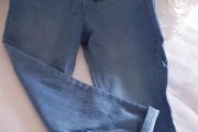 BOOHOO Mom Jeans - Size 10