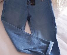 BOOHOO Mom Jeans - Size 10