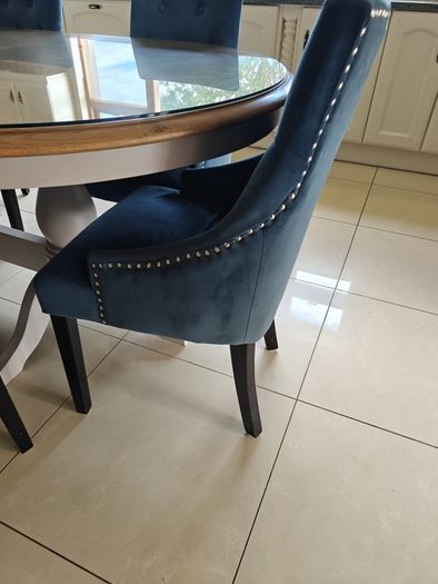 Kitchen table and six chairs