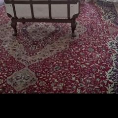 Beautiful vintage large wool rug