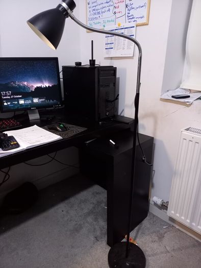 Floor lamp , perfect condition